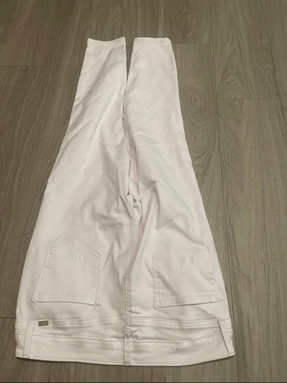 1822 Denim White High-Rise Jeans - Picture 3 of 3